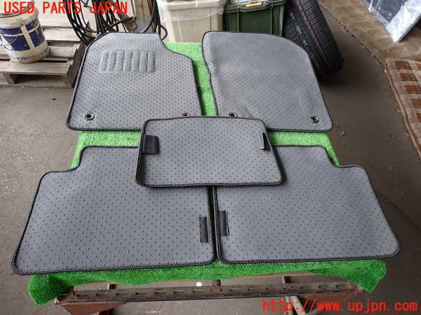 2UPJ-31307800]ジープ・グランドチェロキー(WK36T)フロアマット 中古_m0004.jpg