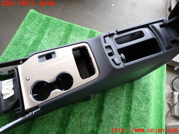 2UPJ-31307540]ジープ・グランドチェロキー(WK36T)センターコンソール 中古_m0002.jpg