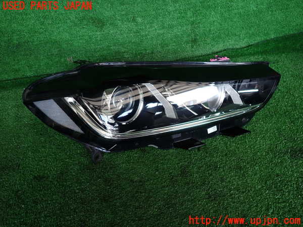 2UPJ-31311130]ジャガー・XE(JA2XC)右ヘッドライト HID 中古_m0001.jpg