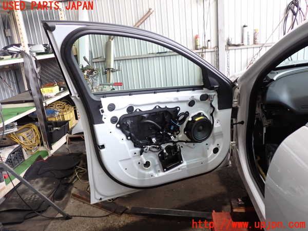 2UPJ-31311260]ジャガー・XE(JA2XC)左前ドア (43R-011582 M3240) 中古_m0003.jpg