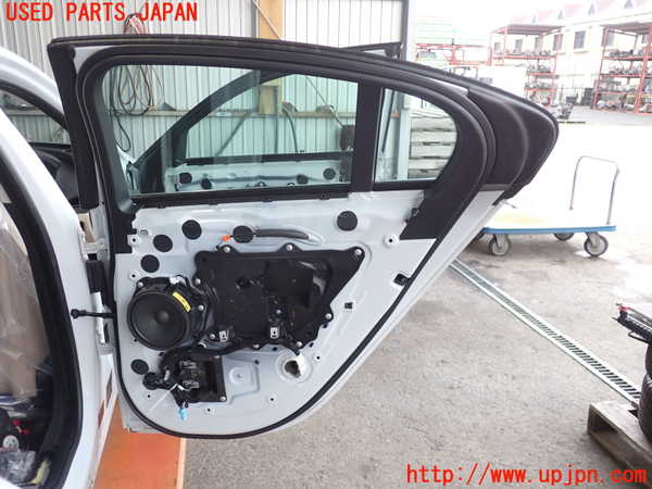 2UPJ-31311290]ジャガー・XE(JA2XC)右後ドア (43R-011582 M3240) 中古_m0003.jpg