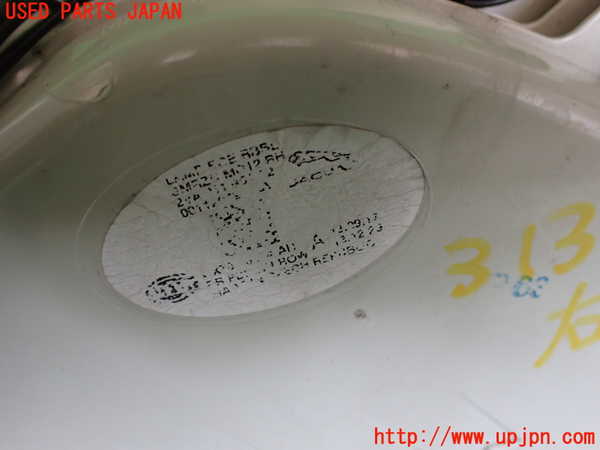 2UPJ-31311530]ジャガー・XE(JA2XC)右テールランプ 中古_m0003.jpg