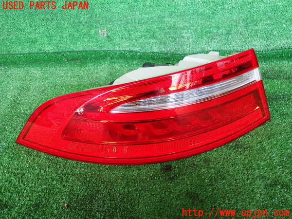 2UPJ-31311536]ジャガー・XE(JA2XC)左テールランプ 中古_m0001.jpg