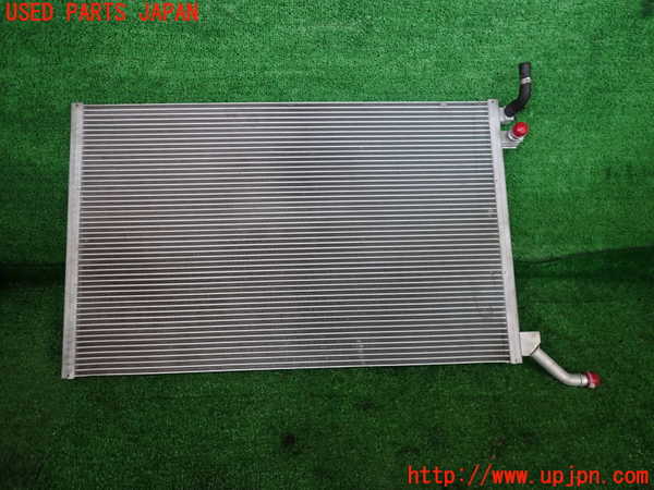 2UPJ-31312322]ジャガー・XE(JA2XC)ラジエーター2 中古_m0001.jpg