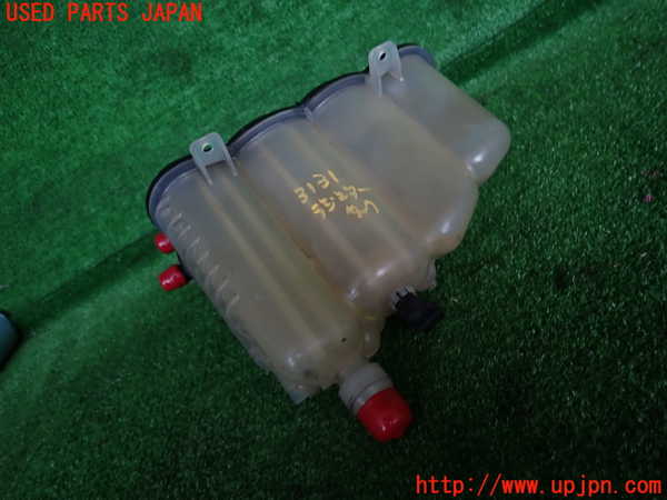 2UPJ-31312410]ジャガー・XE(JA2XC)ラジエータータンク 中古_m0002.jpg