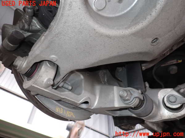 2UPJ-31314305]ジャガー・XE(JA2XC)左リアナックルハブ 中古_m0001.jpg