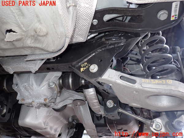 2UPJ-31315295]ジャガー・XE(JA2XC)リアメンバー 中古_m0002.jpg