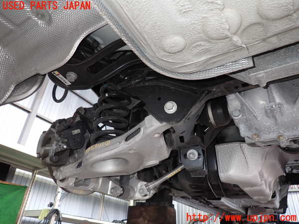 2UPJ-31315295]ジャガー・XE(JA2XC)リアメンバー 中古_m0003.jpg