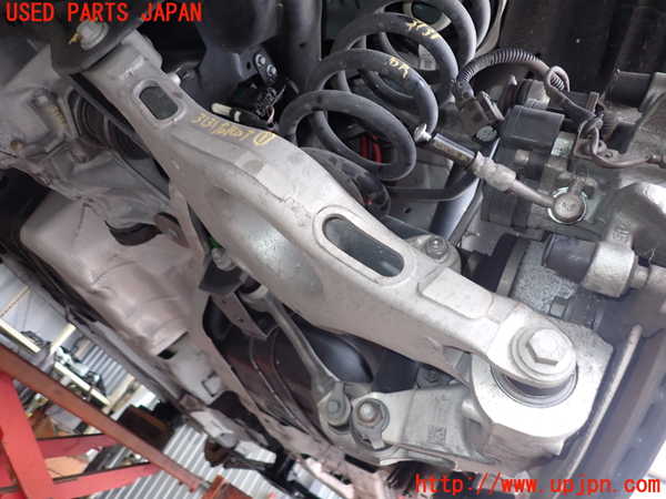 2UPJ-31315200]ジャガー・XE(JA2XC)右リアロアアーム1 中古_m0001.jpg