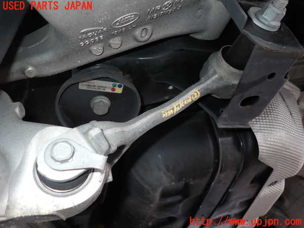 2UPJ-31315227]ジャガー・XE(JA2XC)左リアロアアーム2 中古_m0001.jpg