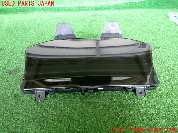 2UPJ-31316170]ジャガー・XE(JA2XC)スピードメーター 中古_m0001.jpg