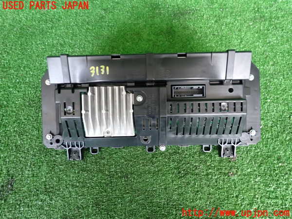 2UPJ-31316170]ジャガー・XE(JA2XC)スピードメーター 中古_m0002.jpg