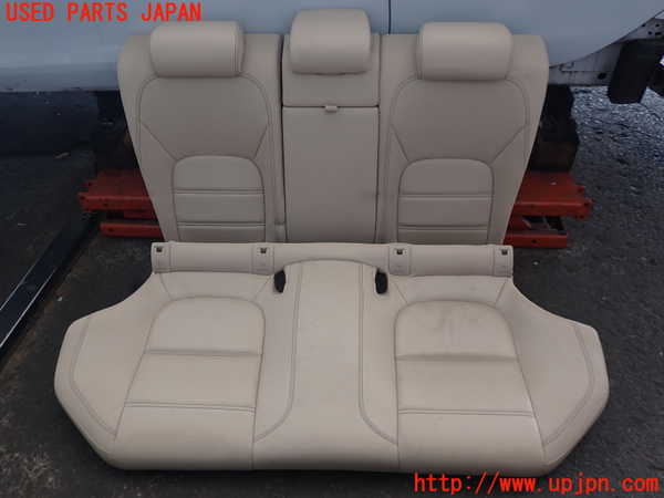 2UPJ-31317385]ジャガー・XE(JA2XC)リアシート 中古_m0001.jpg