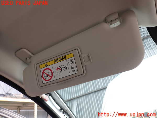 2UPJ-31317630]ジャガー・XE(JA2XC)室内サンバイザー左側 中古_m0002.jpg