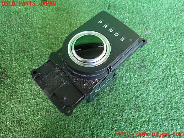 2UPJ-31317555]ジャガー・XE(JA2XC)ATシフトレバー 中古_m0001.jpg