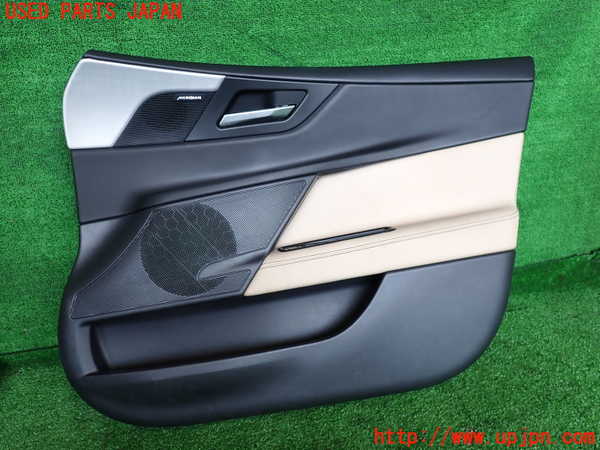 2UPJ-31311234]ジャガー・XE(JA2XC)右前ドア内張り 中古_m0001.jpg