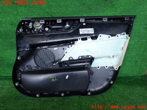 2UPJ-31311264]ジャガー・XE(JA2XC)左前ドア内張り 中古_m0003.jpg