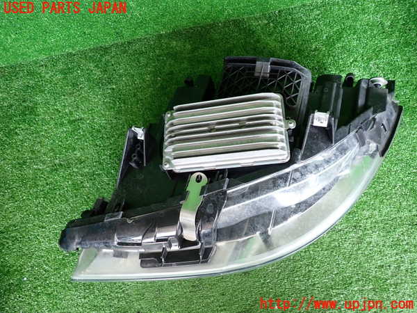 2UPJ-31321130]BMW アクティブハイブリッド5(AH5)(FZ35)(F10)右ヘッドライト LED 中古_m0004.jpg