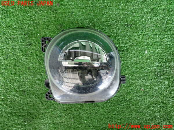 2UPJ-31321180]BMW アクティブハイブリッド5(AH5)(FZ35)(F10)右フォグ 中古_m0001.jpg