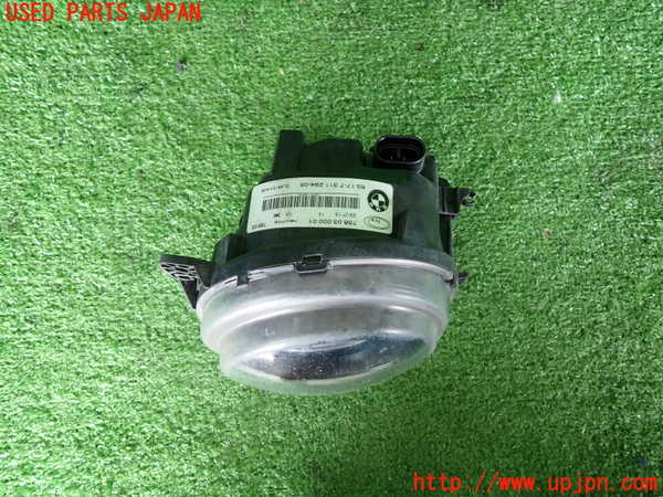 2UPJ-31321180]BMW アクティブハイブリッド5(AH5)(FZ35)(F10)右フォグ 中古_m0002.jpg