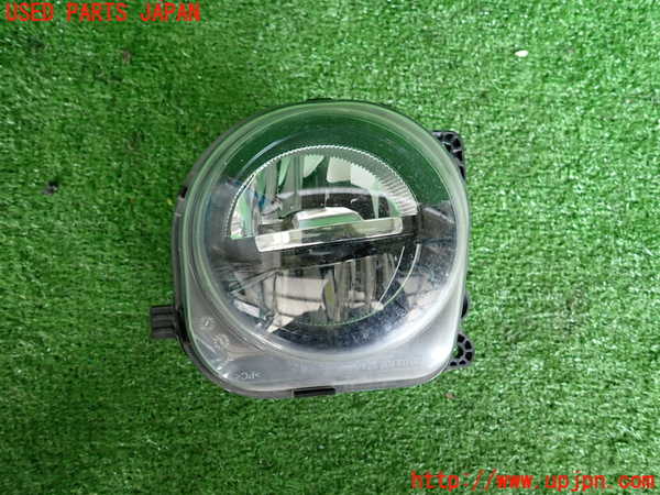 2UPJ-31321182]BMW アクティブハイブリッド5(AH5)(FZ35)(F10)左フォグ 中古_m0001.jpg