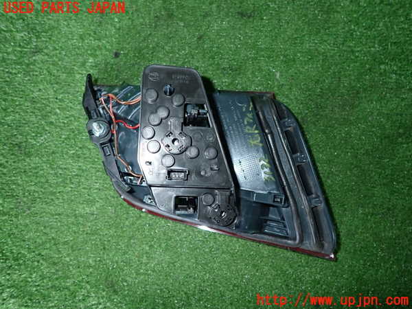 2UPJ-31321550]BMW アクティブハイブリッド5(AH5)(FZ35)(F10)右リアフィニッシャー 中古_m0003.jpg