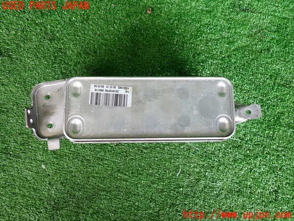 2UPJ-31322482]BMW アクティブハイブリッド5(AH5)(FZ35)(F10)オイルクーラー2 中古_m0002.jpg