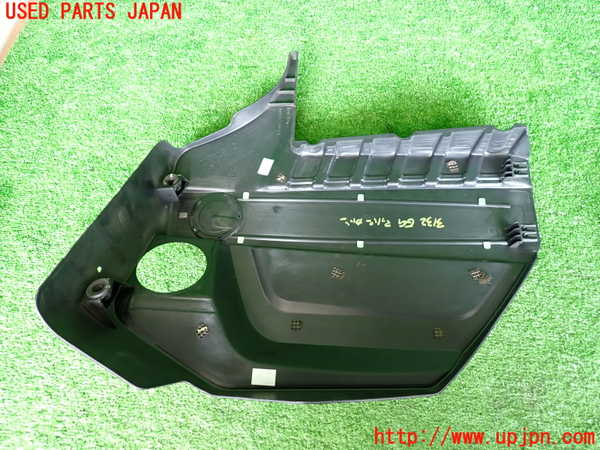 2UPJ-31322160]BMW アクティブハイブリッド5(AH5)(FZ35)(F10)エンジンアッパーカバー 中古_m0004.jpg