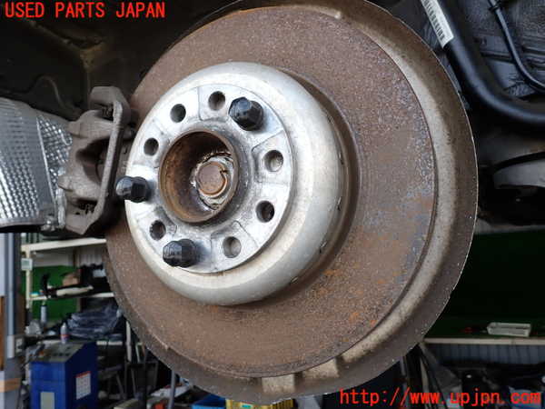 2UPJ-31324300]BMW アクティブハイブリッド5(AH5)(FZ35)(F10)右リアナックルハブ 中古_m0001.jpg