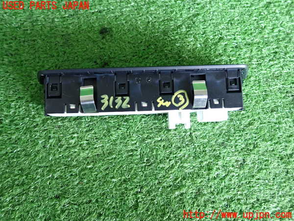 2UPJ-31326308]BMW アクティブハイブリッド5(AH5)(FZ35)(F10)スイッチ3 (ドライバーアシストシステム レーン) 中古_m0002.jpg