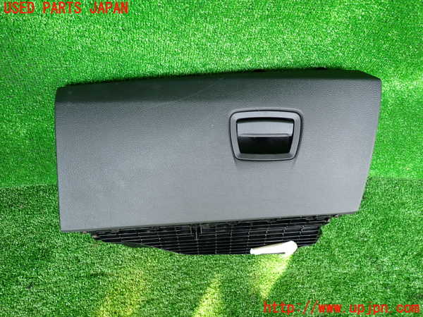 2UPJ-31327516]BMW アクティブハイブリッド5(AH5)(FZ35)(F10)グローブボックス1 中古_m0001.jpg