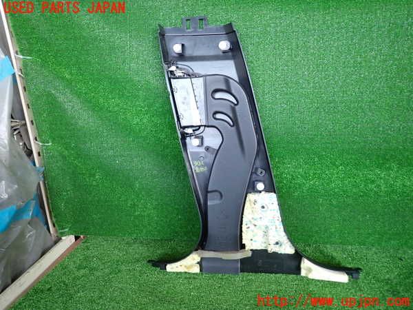 2UPJ-31327665]BMW アクティブハイブリッド5(AH5)(FZ35)(F10)右センターピラートリム 中古_m0004.jpg