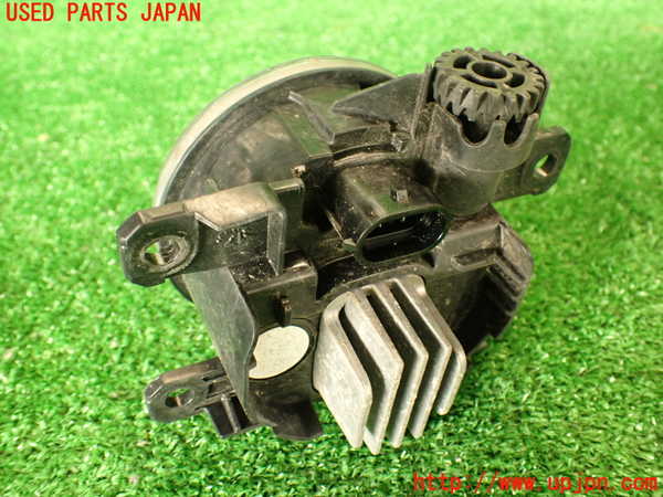 2UPJ-31331182]DSオートモビルズ ・DS 7(DS7 クロスバック)(X745G06)左フォグ 中古_m0003.jpg