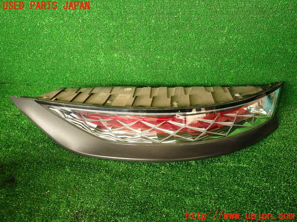 2UPJ-31331530]DSオートモビルズ ・DS 7(DS7 クロスバック)(X745G06)右テールランプ 中古_m0001.jpg