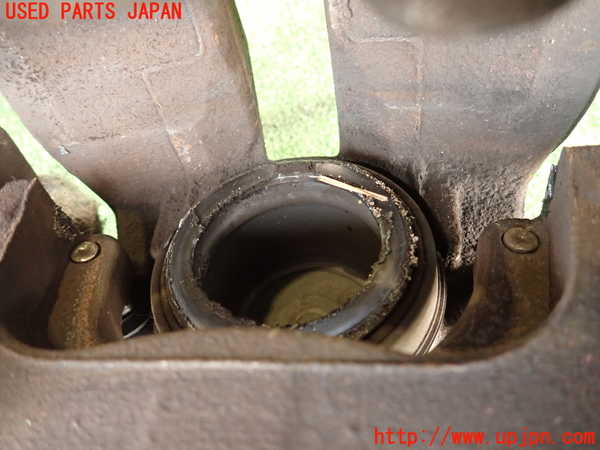 2UPJ-31334085]DSオートモビルズ ・DS 7(DS7 クロスバック)(X745G06)左フロントキャリパー 中古_m0003.jpg