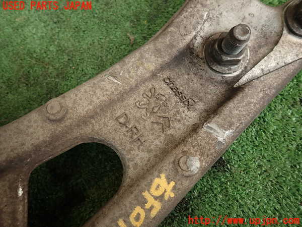 2UPJ-31335176]DSオートモビルズ ・DS 7(DS7 クロスバック)(X745G06)右フロントロアアーム1 中古_m0002.jpg