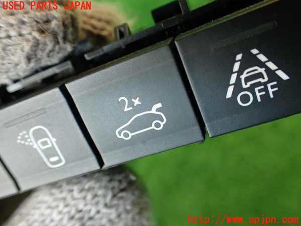 2UPJ-31336307]DSオートモビルズ ・DS 7(DS7 クロスバック)(X745G06)スイッチ2 (レーンキープ等) 中古_m0002.jpg