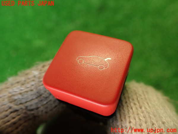 2UPJ-31336311]DSオートモビルズ ・DS 7(DS7 クロスバック)(X745G06)スイッチ6 (トランク) 中古_m0002.jpg