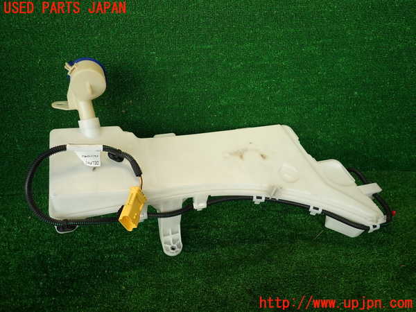 2UPJ-31336791]DSオートモビルズ ・DS 7(DS7 クロスバック)(X745G06)ウォッシャータンク1 中古_m0002.jpg