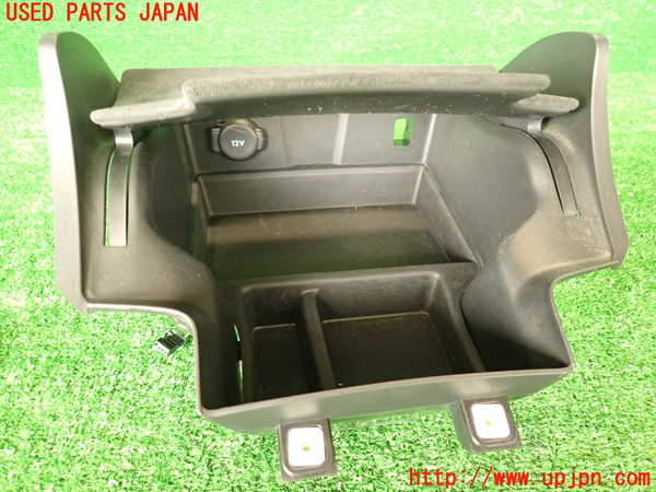 2UPJ-31337841]DSオートモビルズ ・DS 7(DS7 クロスバック)(X745G06)小物入れ1 中古_m0002.jpg