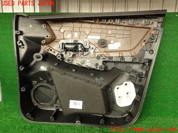 2UPJ-31331264]DSオートモビルズ ・DS 7(DS7 クロスバック)(X745G06)左前ドア内張り 中古_m0005.jpg