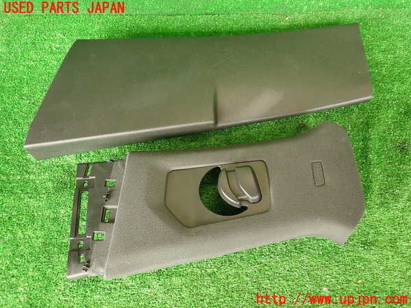 2UPJ-31337670]DSオートモビルズ ・DS 7(DS7 クロスバック)(X745G06)左センターピラートリム 中古_m0001.jpg