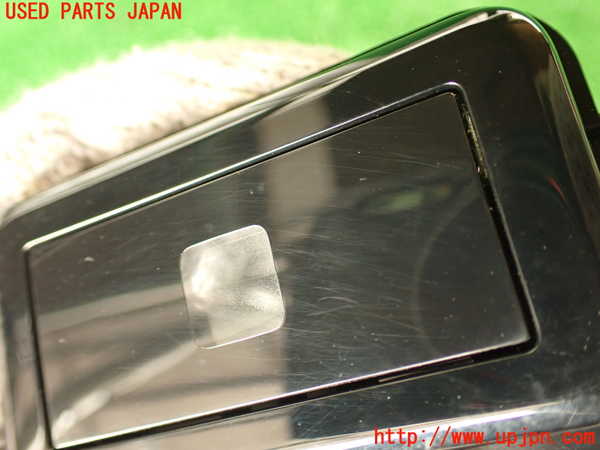 2UPJ-31336412]DSオートモビルズ ・DS 7(DS7 クロスバック)(X745G06)ルームランプ2 (右 2列目) 中古_m0002.jpg