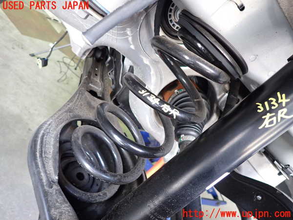 2UPJ-31345100]ボルボ・EX40(XC40 リチャージ)(XE400RXCE)右リアスプリング 中古_m0001.jpg