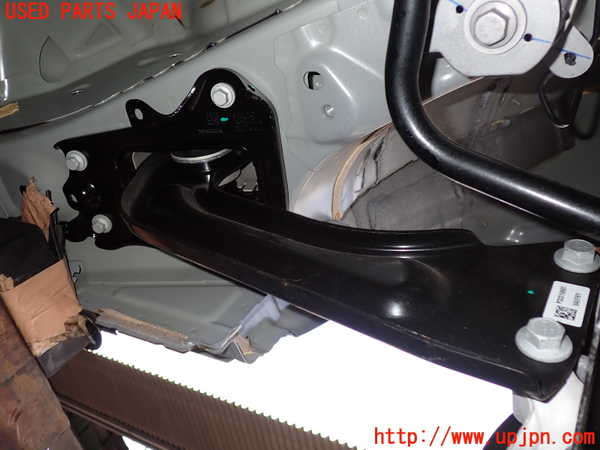 2UPJ-31345325]ボルボ・EX40(XC40 リチャージ)(XE400RXCE)右リアテンションロッド 中古_m0002.jpg
