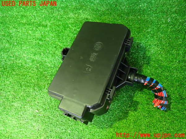 2UPJ-31346741]ボルボ・EX40(XC40 リチャージ)(XE400RXCE)ヒューズボックス1 中古_m0001.jpg