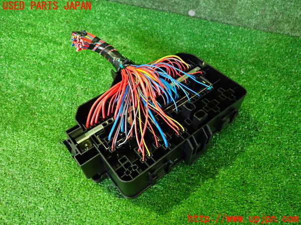 2UPJ-31346741]ボルボ・EX40(XC40 リチャージ)(XE400RXCE)ヒューズボックス1 中古_m0003.jpg