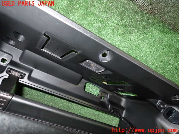 2UPJ-31347516]ボルボ・EX40(XC40 リチャージ)(XE400RXCE)グローブボックス1 中古_m0005.jpg