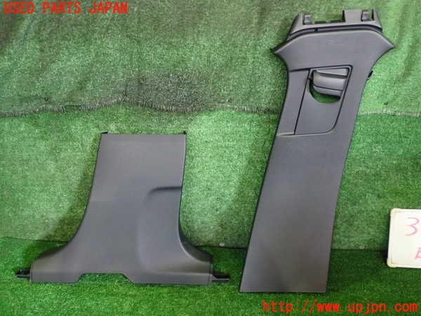 2UPJ-31347665]ボルボ・EX40(XC40 リチャージ)(XE400RXCE)右センターピラートリム 中古_m0001.jpg