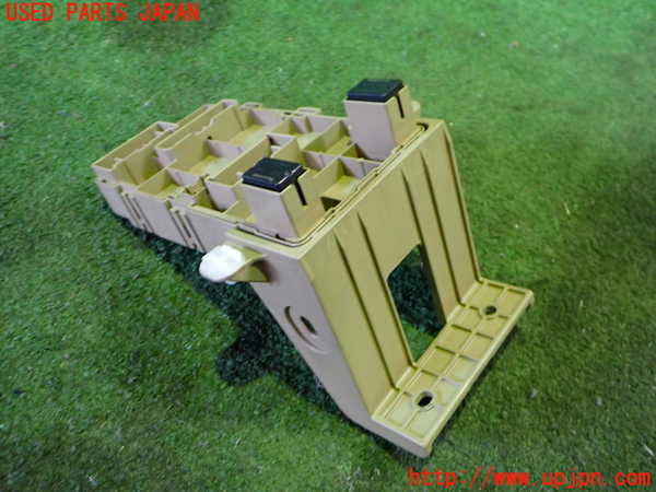 2UPJ-31356741]WRX STI(VAB)ヒューズボックス1 中古_m0002.jpg